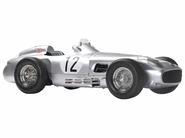 Mercedes-Benz W196 R Stirling Moss #12 1:8 Scale Metal Kit