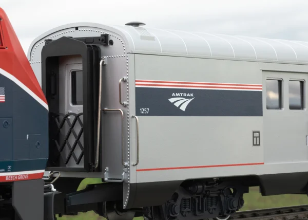 LGB Amtrak Baggage Car Phase VI