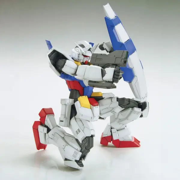 MG 1:100 Gundam AGE-1 Normal &mdash; image 2 of 3