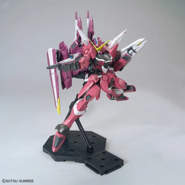 MG 1:100 Justice Gundam &mdash; image 10 of 15