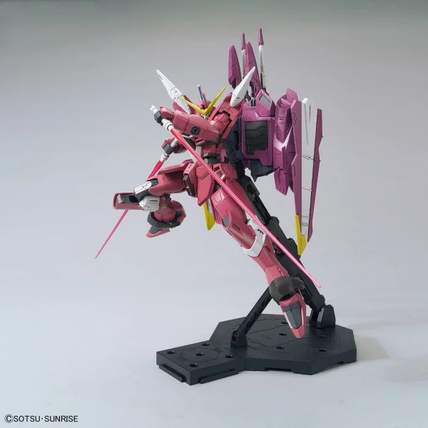 MG 1:100 Justice Gundam &mdash; image 8 of 15