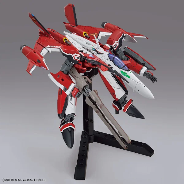 HG 1:100 YF-29 Durandal Valkyrie (Alto Saotome Use) — image 12 of 12