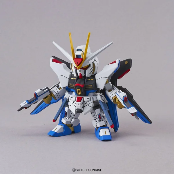 SD Gundam Ex-Standard Strike Freedom Gundam — image 3 of 4