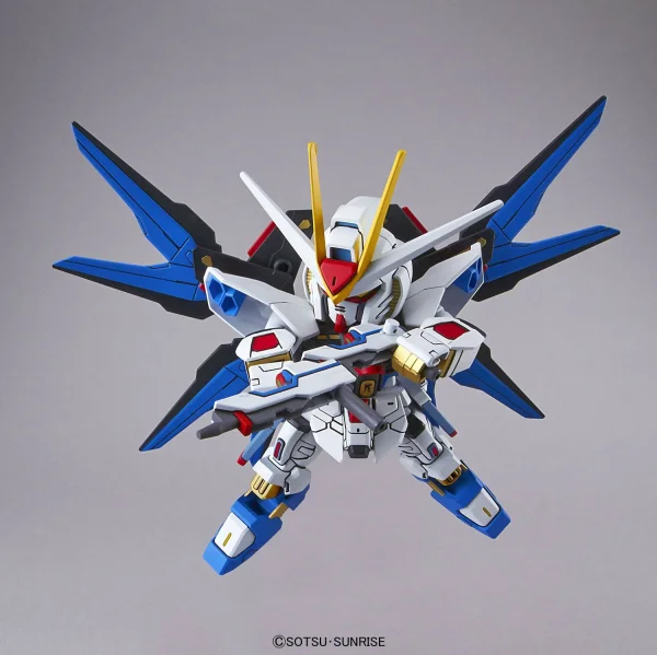 SD Gundam Ex-Standard Strike Freedom Gundam — image 4 of 4