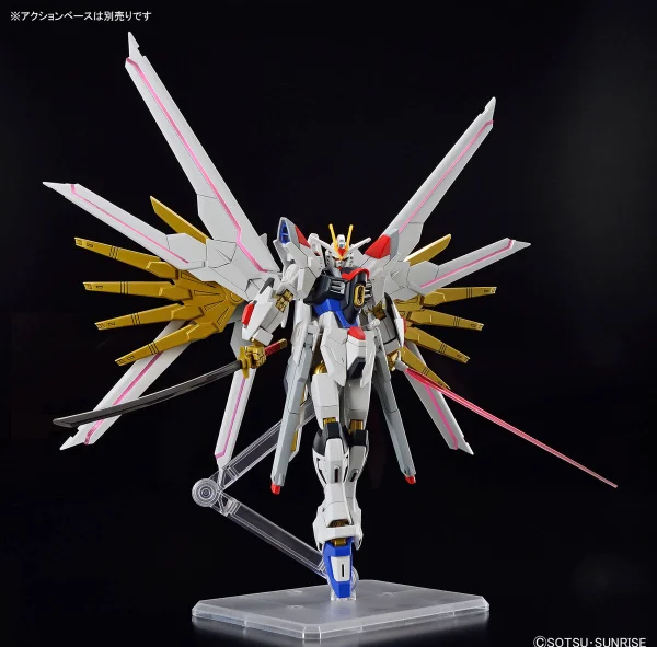 HG 1:144 Mighty Strike Freedom Gundam — image 7 of 11