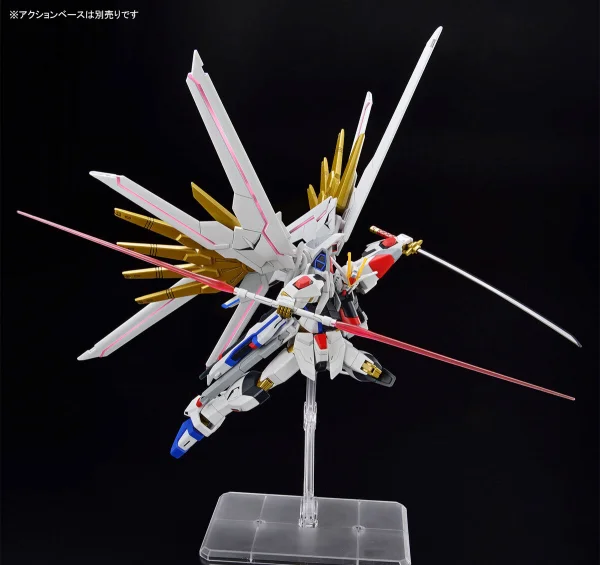 HG 1:144 Mighty Strike Freedom Gundam — image 4 of 11