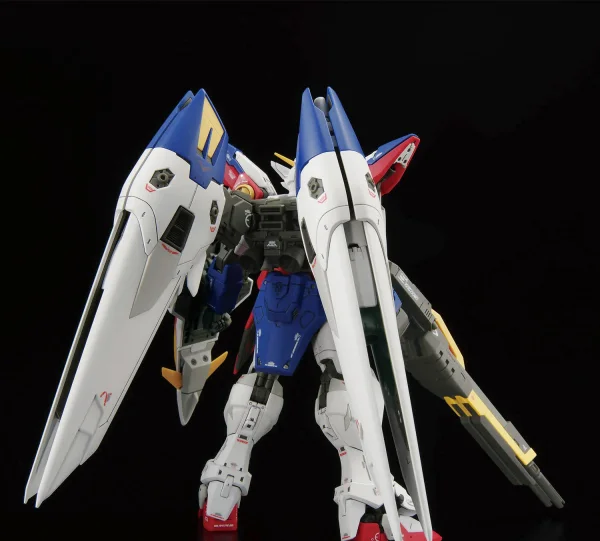 RG 1:144 Wing Gundam Zero