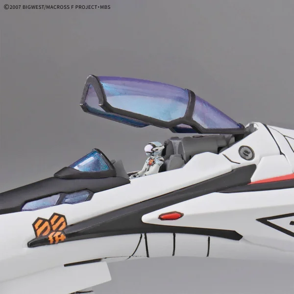 HG 1:100 VF-25F Messiah Valkyrie Alto Custom &mdash; image 2 of 13
