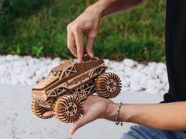 Wood Trick Monster Truck