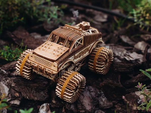 Wood Trick Monster Truck