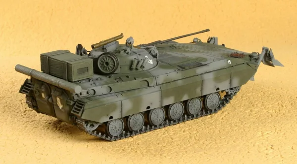 Zvezda BMP-2E Fighting Vehicle Rr — image 3 of 4