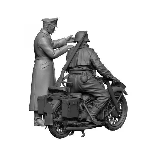 Zvesda German WW2 R12 Motorcyle 2 Figures — image 5 of 7