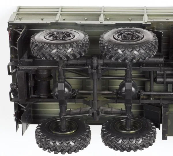 Zvesda Ural 4320 Russian Army Truck &mdash; image 4 of 7