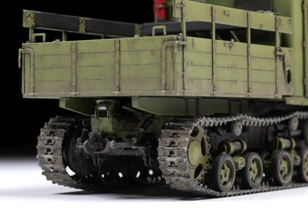 Zvezda Stz-5 Soviet Artillery Tractor — image 6 of 9