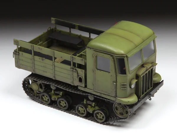 Zvezda Stz-5 Soviet Artillery Tractor — image 8 of 9