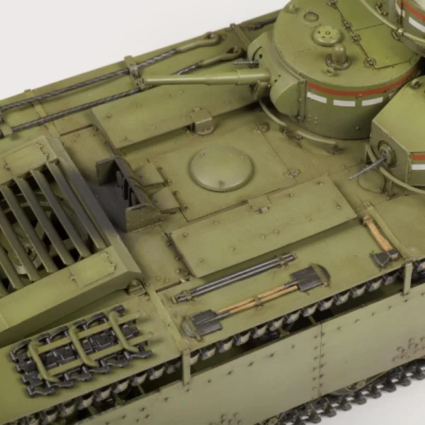 Zvesda T-35 Heavy Tank — image 6 of 11