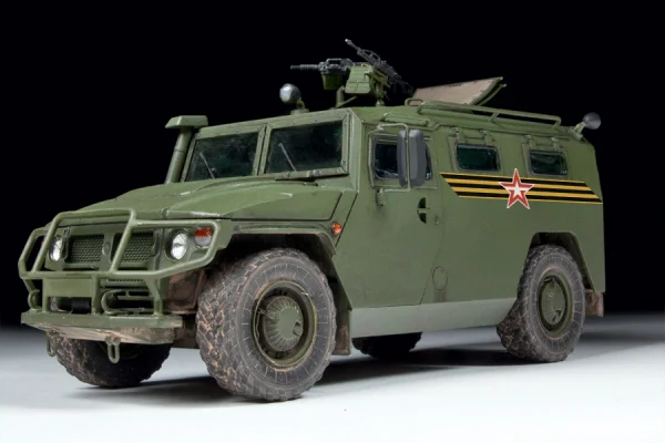 Zvesda Russian Armoured Vehicle Gaz Tiger — image 3 of 9