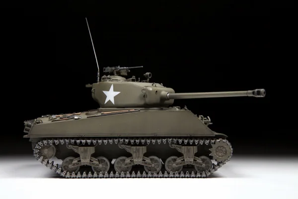 Zvezda M4 A3 (76mm) Sherman Tank &mdash; image 8 of 8