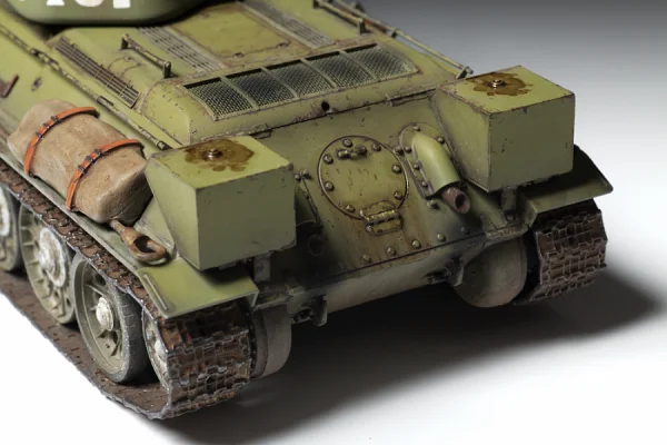 Zvezda T-34/76 Mod 1942 — image 7 of 8