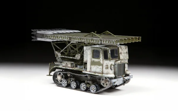 Zvesda Stz-5 With Bm-13 Katyusha