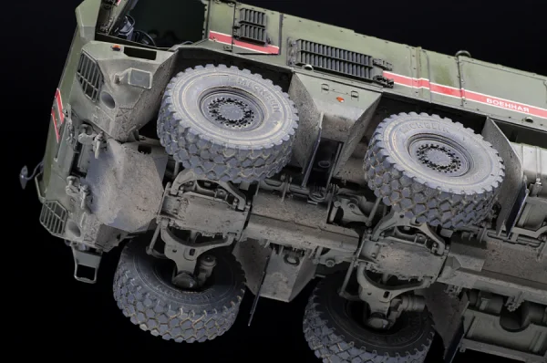 Zvesda Typhoon 6X6 Armoured Vehicle — image 6 of 10