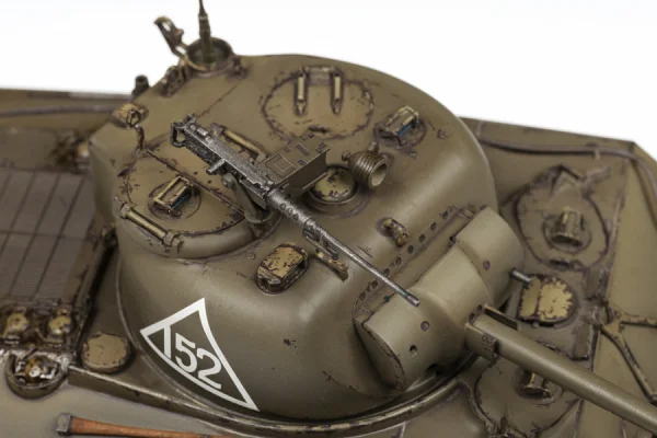 Zvezda M4 A2 Sherman — image 8 of 9