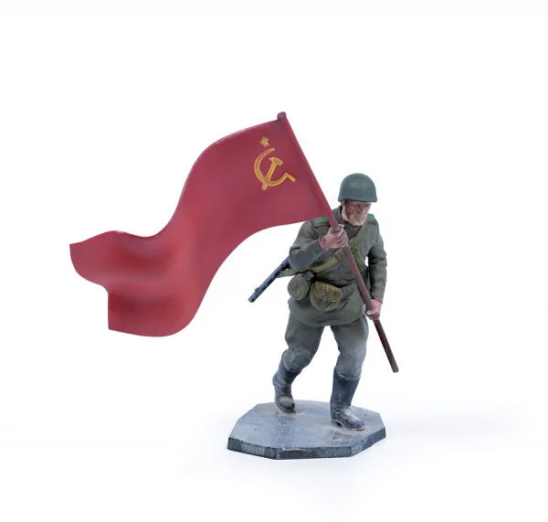 Soviet Infantry Berlin 1945 — image 4 of 7