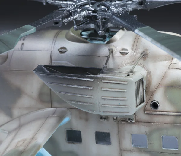 Zvezda Mil Mi-35 M Hind E — image 7 of 11
