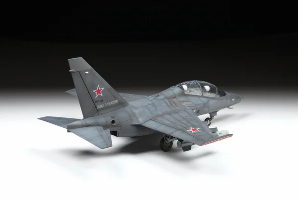 Zvesda Yak 130 Russian Light Bomber &mdash; image 6 of 10