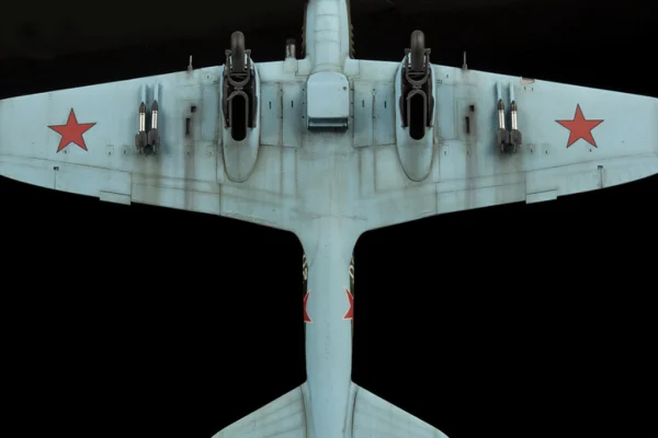 Zvesda Il-2 Stormovik Mod 1943