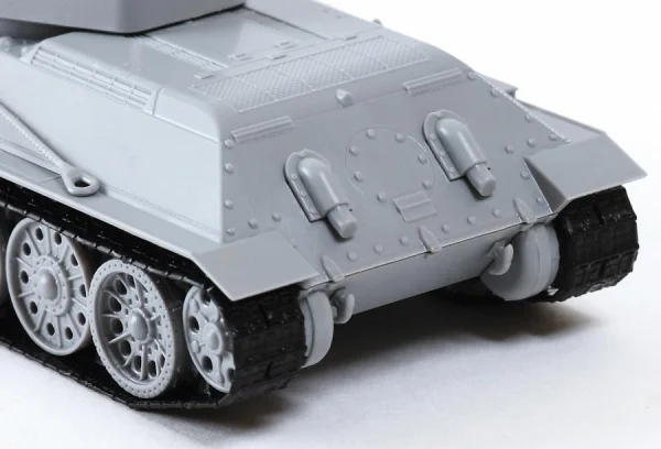 Zvezda 1/72 T34 — image 5 of 10