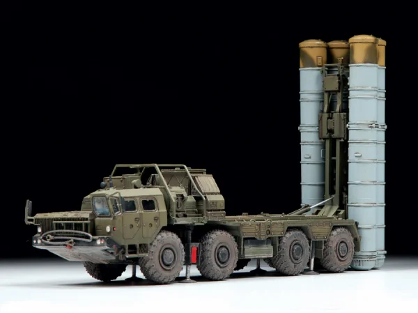 Zvesda S-400 Triumf Missile System — image 7 of 8