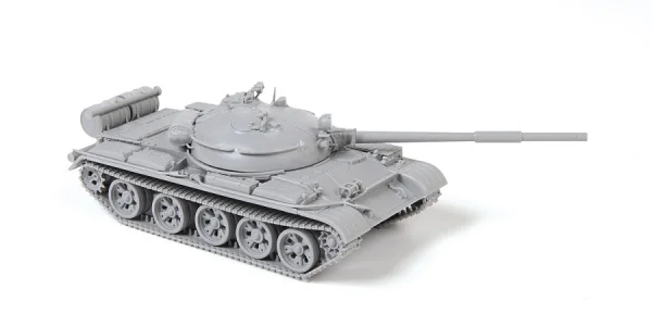 Zvesda T-62 Tank Model Kit - 1:72 — image 3 of 4