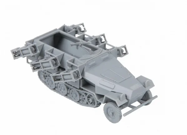 Zvesda Sd.Kfz 251/1 Ausf B Stuka Zu Fuss — image 5 of 6