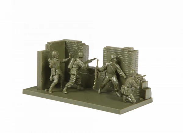 Zvezda Soviet Assault Sapper Team WWII — image 3 of 6