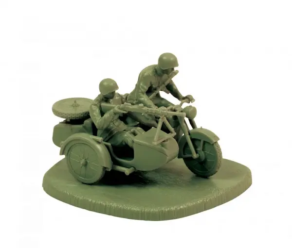 Zvezda Soviet M-72 Sidecar Motorcyle W/Car — image 5 of 5