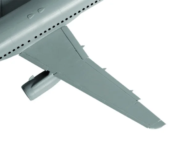 Zvezda 1:144 Airbus A-320 &mdash; image 7 of 10