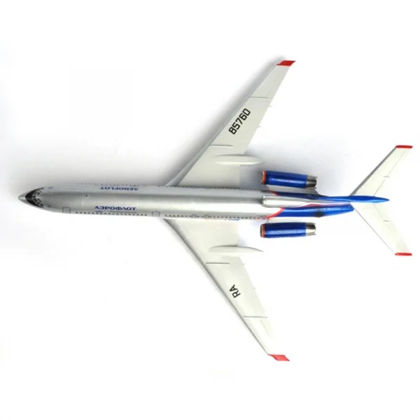 Zvesda Tu-154M Russian Airliner — image 7 of 8
