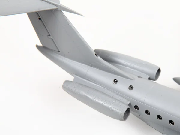 Zvezda Tupolev Tu-134B — image 7 of 11