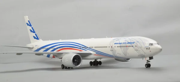 Zvezda Boeing 777-300Er — image 6 of 9
