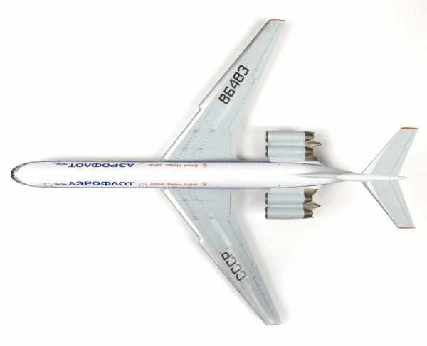Zvezda 1:144 Ilyushin Il-62M — image 13 of 16