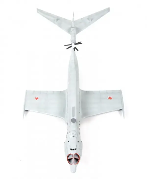Zvezda 1:144 Ekranoplan A-90 — image 7 of 7