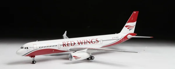 Zvezda Boeing 737 Max 8 — image 5 of 6