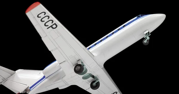 Zvesda Yak-40 Turbojet Passenger Aircraft &mdash; image 7 of 12
