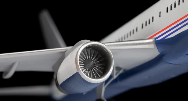 BOEING 757-300 — image 8 of 9