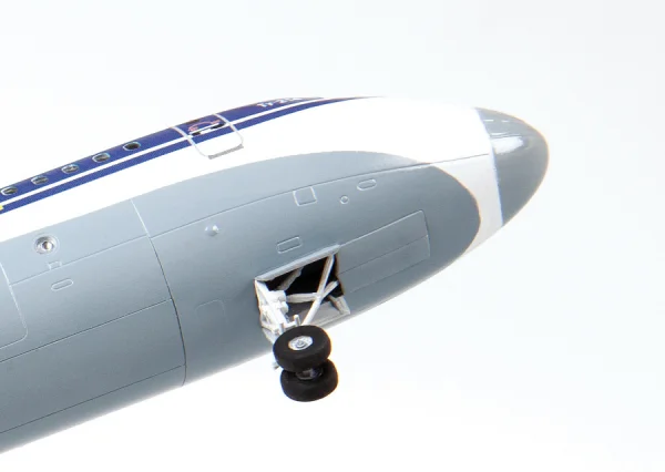 Tupolev Tu-214 Civil Airliner — image 4 of 12
