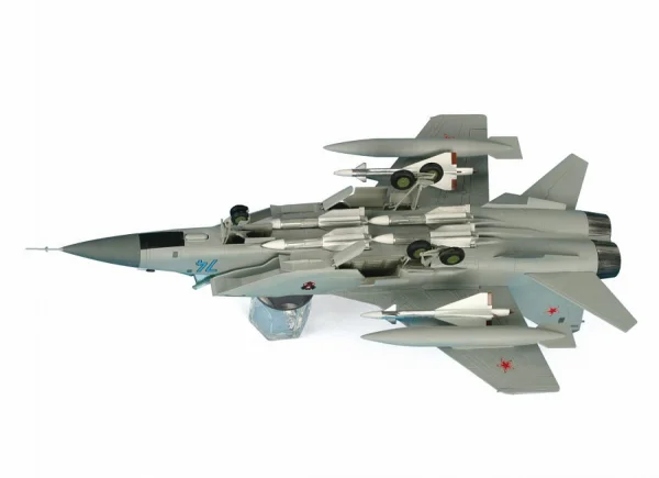 Zvezda Mig-31 Fighter Interceptor — image 4 of 7