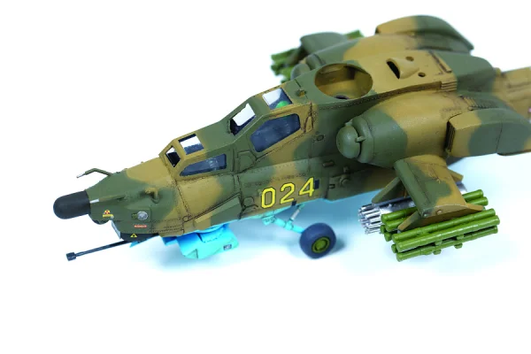 Zvezda 1/72 Soviet Helicopter Mil Mi28N — image 5 of 7