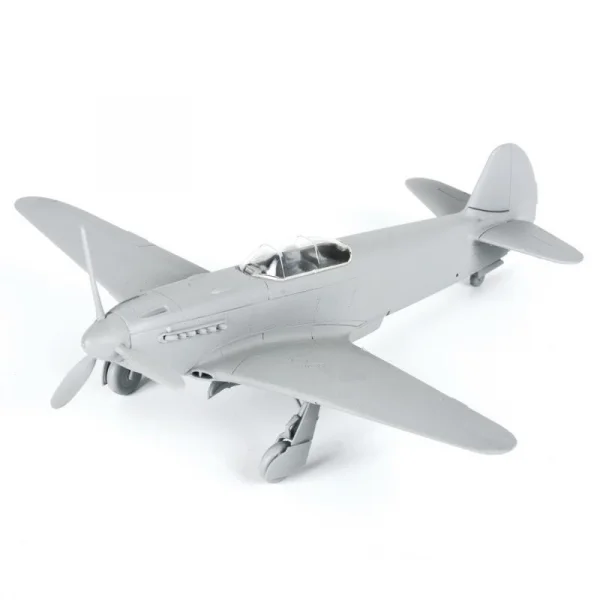 Zvezda Yak-3 Soviet Fighter — image 6 of 9