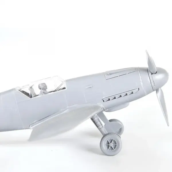 Zvezda Messerschmitt B-109 F2 — image 8 of 11